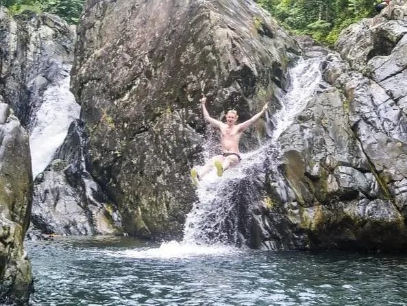 Tour de día vívido por el bosque lluvioso de El Yunque con transporte