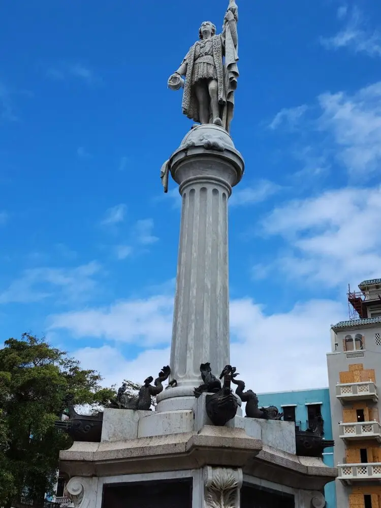 Plaza Colón