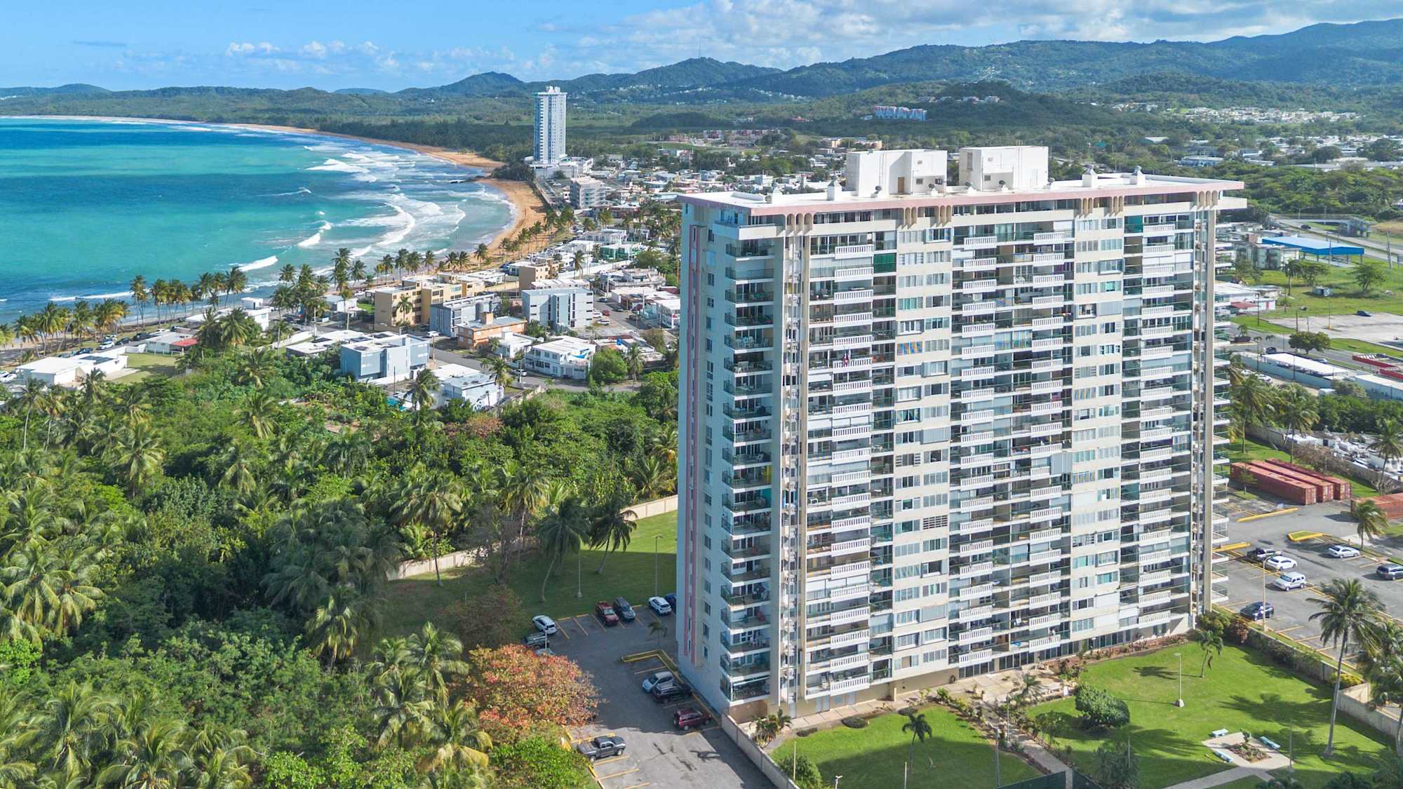 Luquillo | Beachfront Stay · photo 18