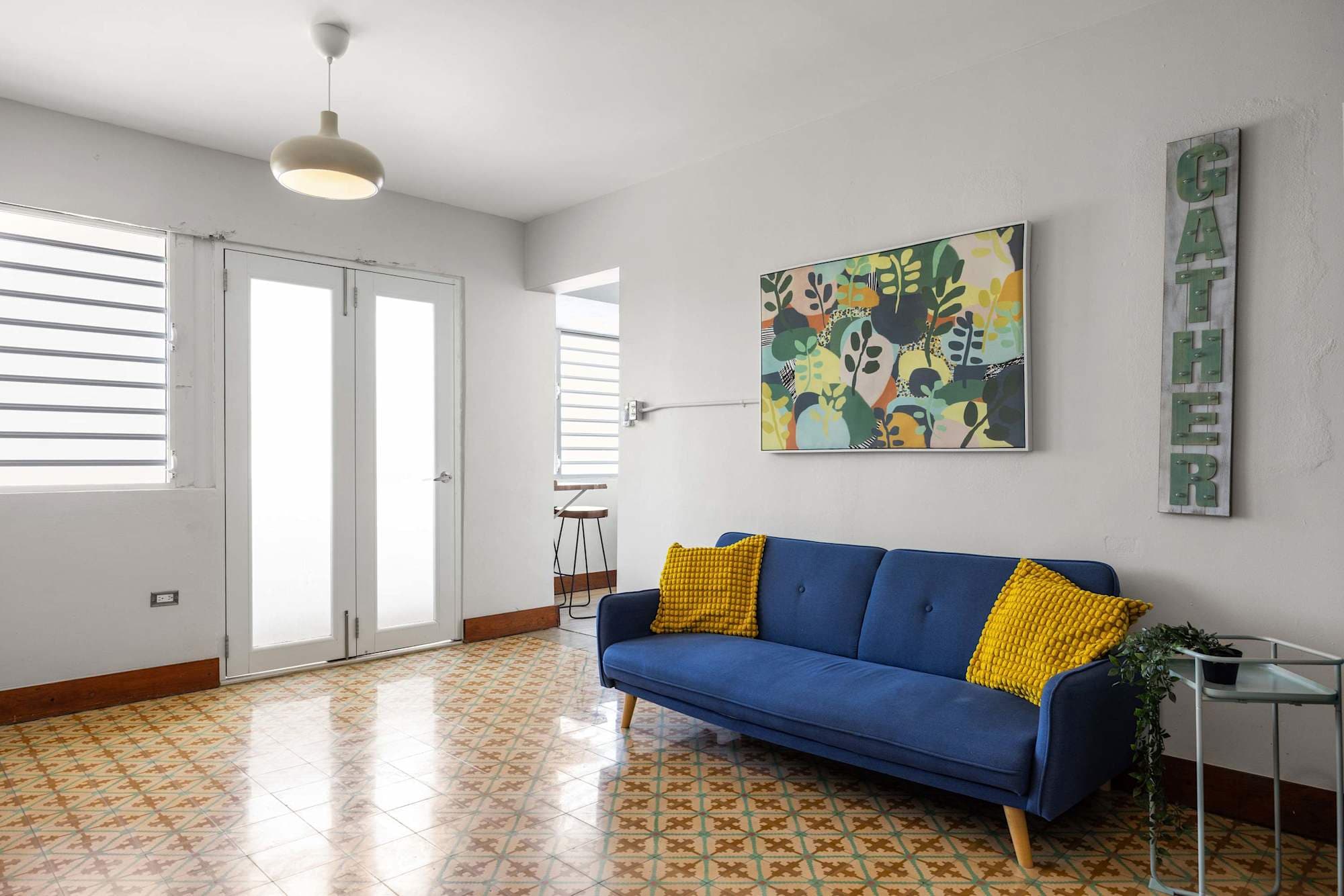 Bright living area and balcony